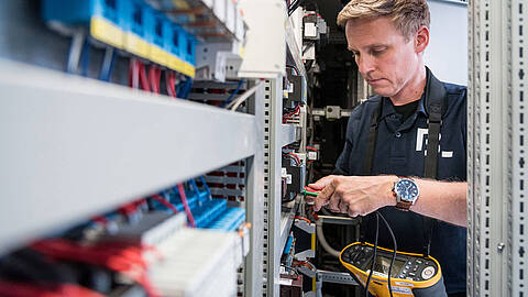 Schaltanlagen Schaltanlageninspektion and Prüfservice