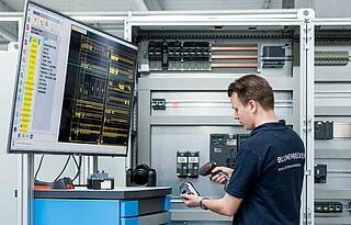 Digitisation in production of switchgears