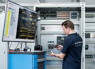 Digitisation in production of switchgears