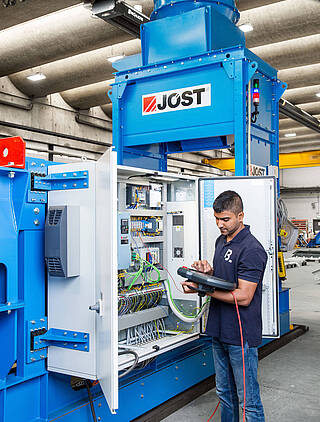 Programmierung an der Kundenmaschine