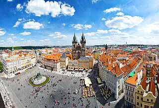 Altstädter Ring von Prag im Sommer