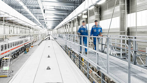 Roof working platform Roof working platform for ICE workshop