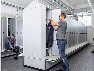 Umkleideräume mit neuen Garderobenschränken der Firma Voith