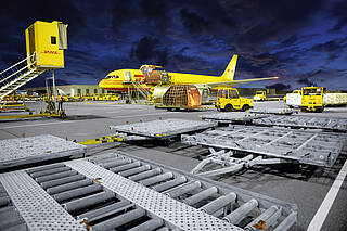 Smart Dollies with innovative GSE tracking system and status detection