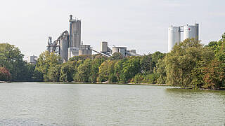 Blick auf die Zementindustrie in Beckum