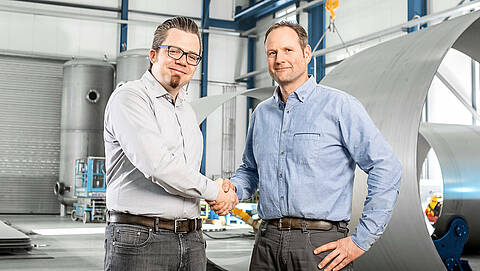 Reference project welding technology Handshake between Blumenbecker and our customer